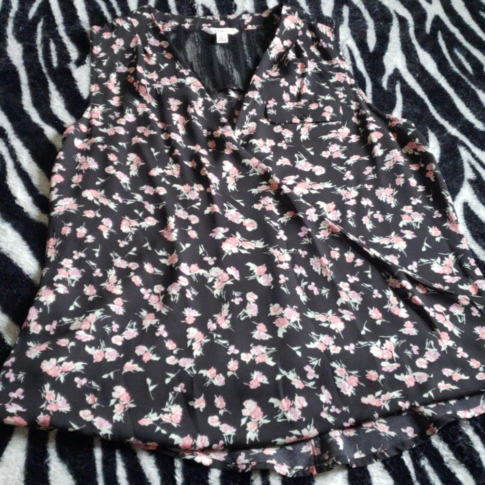 Black floral tank